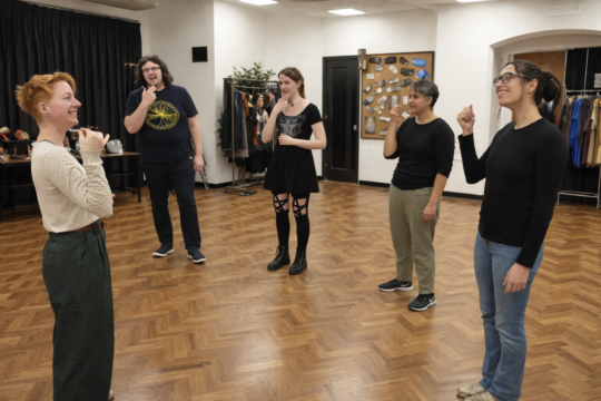Robyn teaching a class.